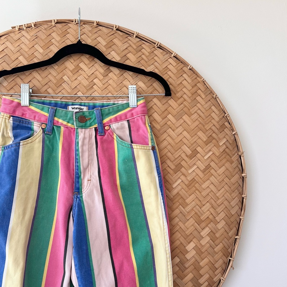 WRANGLER X FREE PEOPLE EXCLUSIVE WANDERER 622 HIGH RISE FLARES RAINBOW‎ STRIPE - Picture 11 of 15